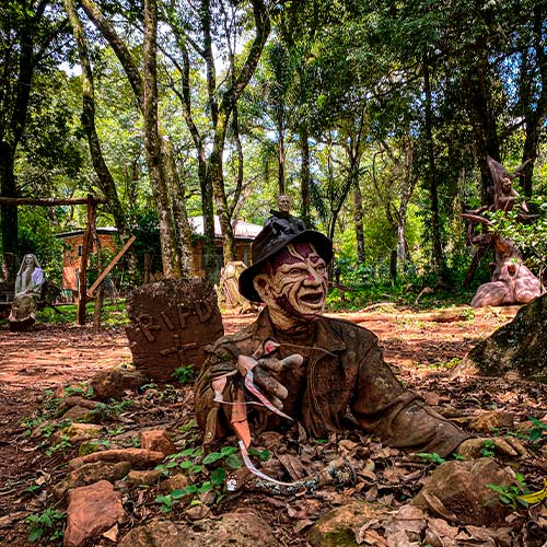 Museu De Figuras De Terror Em Canela Rs Sai Viajando