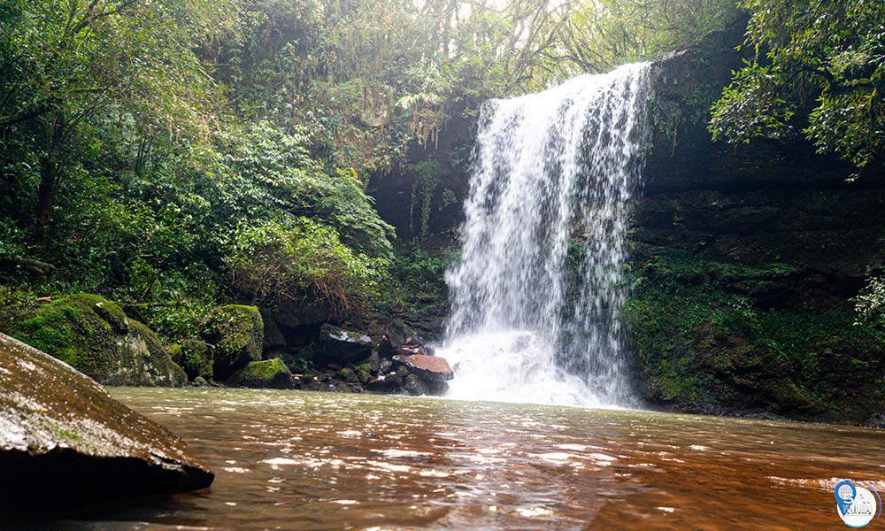 cascata e Caverna dos Bugres